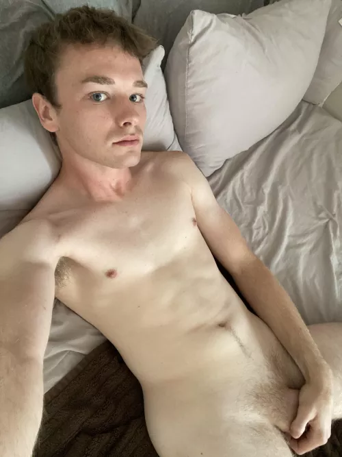 Do I look like a twink? by Gonewrongtom