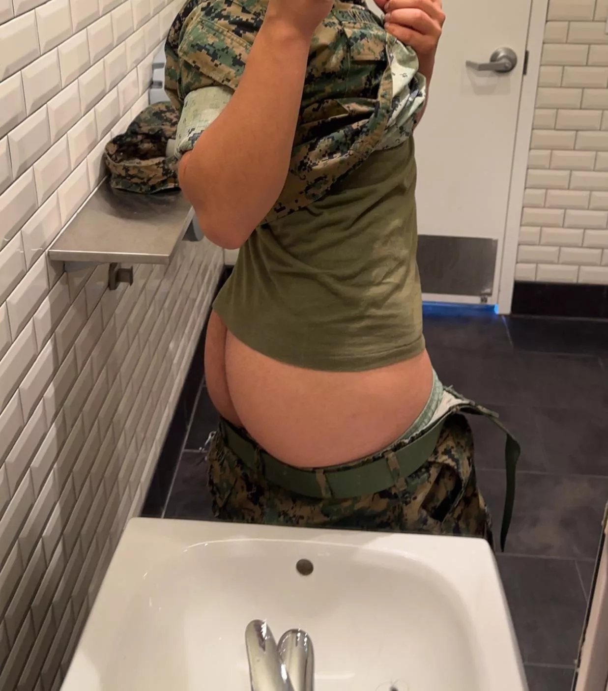 Fuck me on my lunch break? posted by thisputa