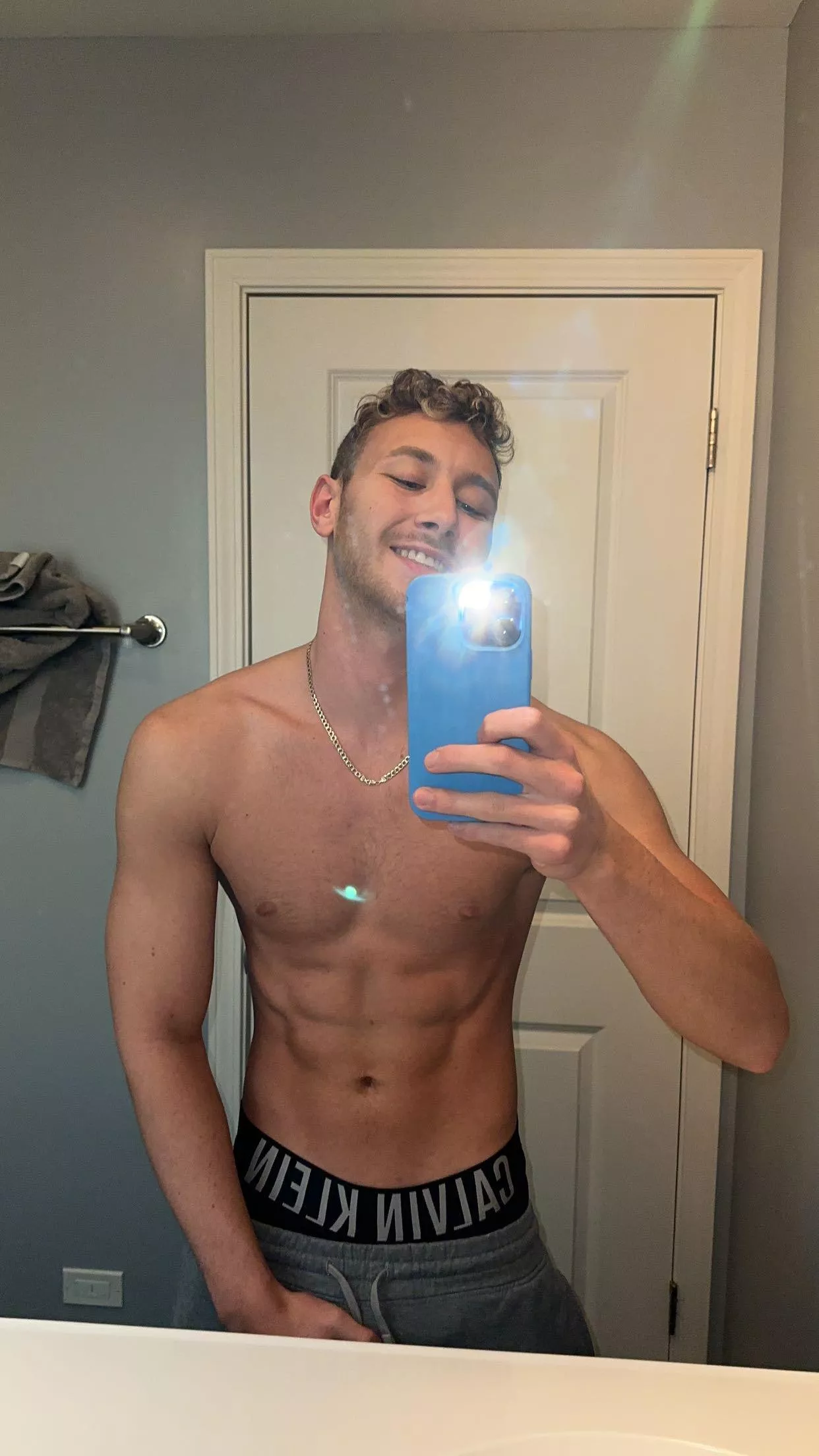 Get on your knees posted by GeneOk5682