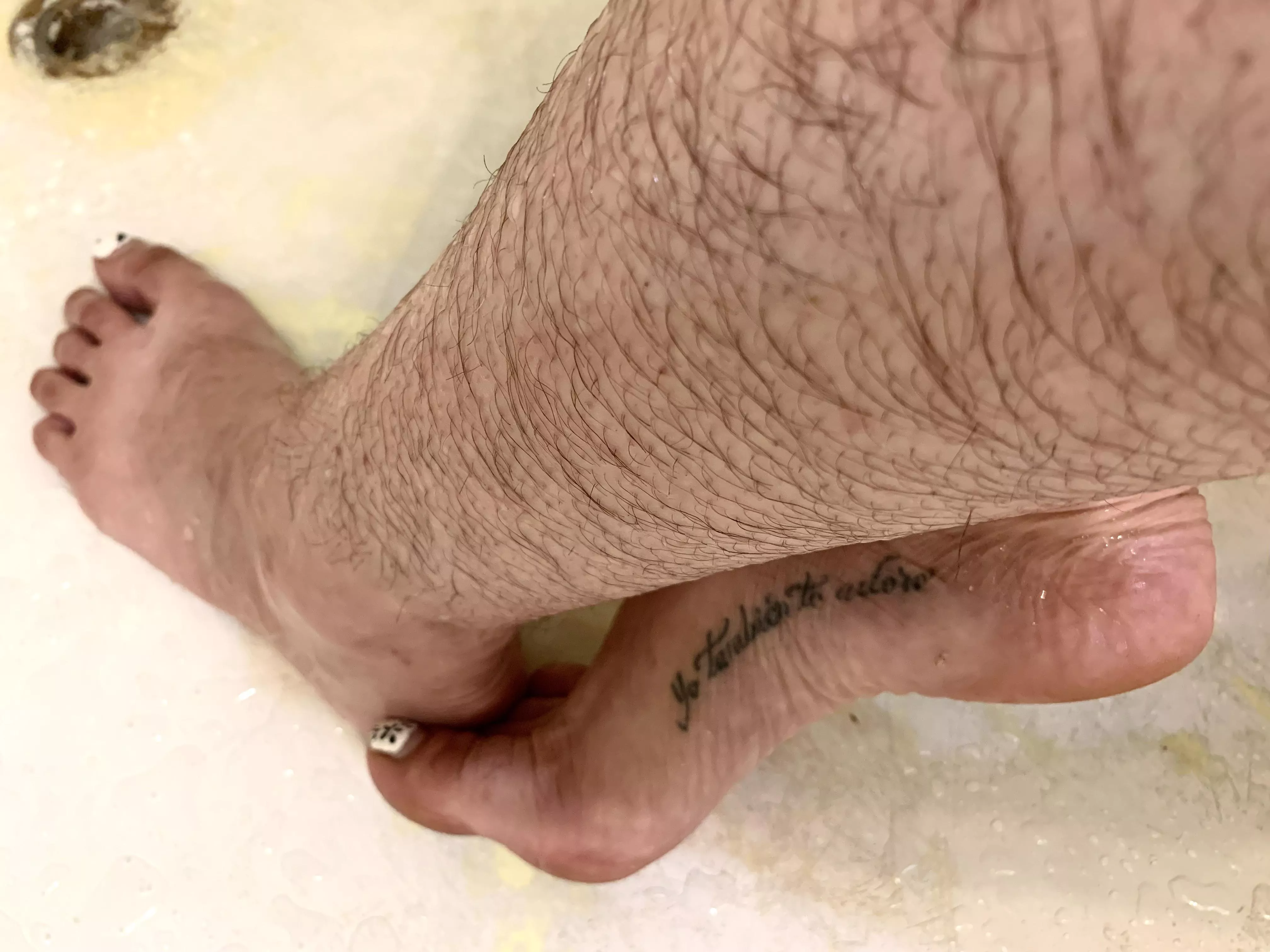 How about some leg [h]air? posted by Rastagoldilox