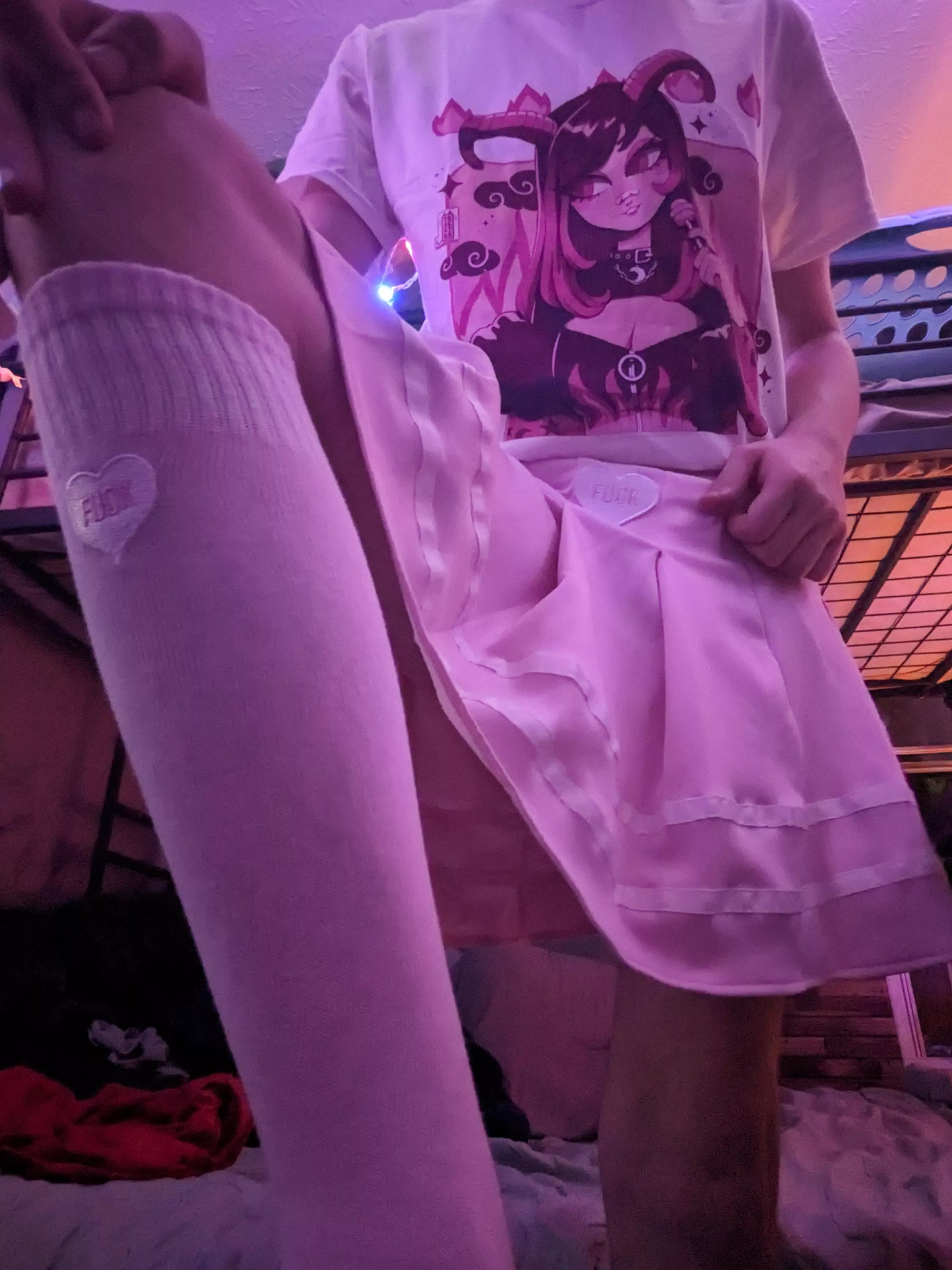 My outfit is complete posted by SideWinderAtNight