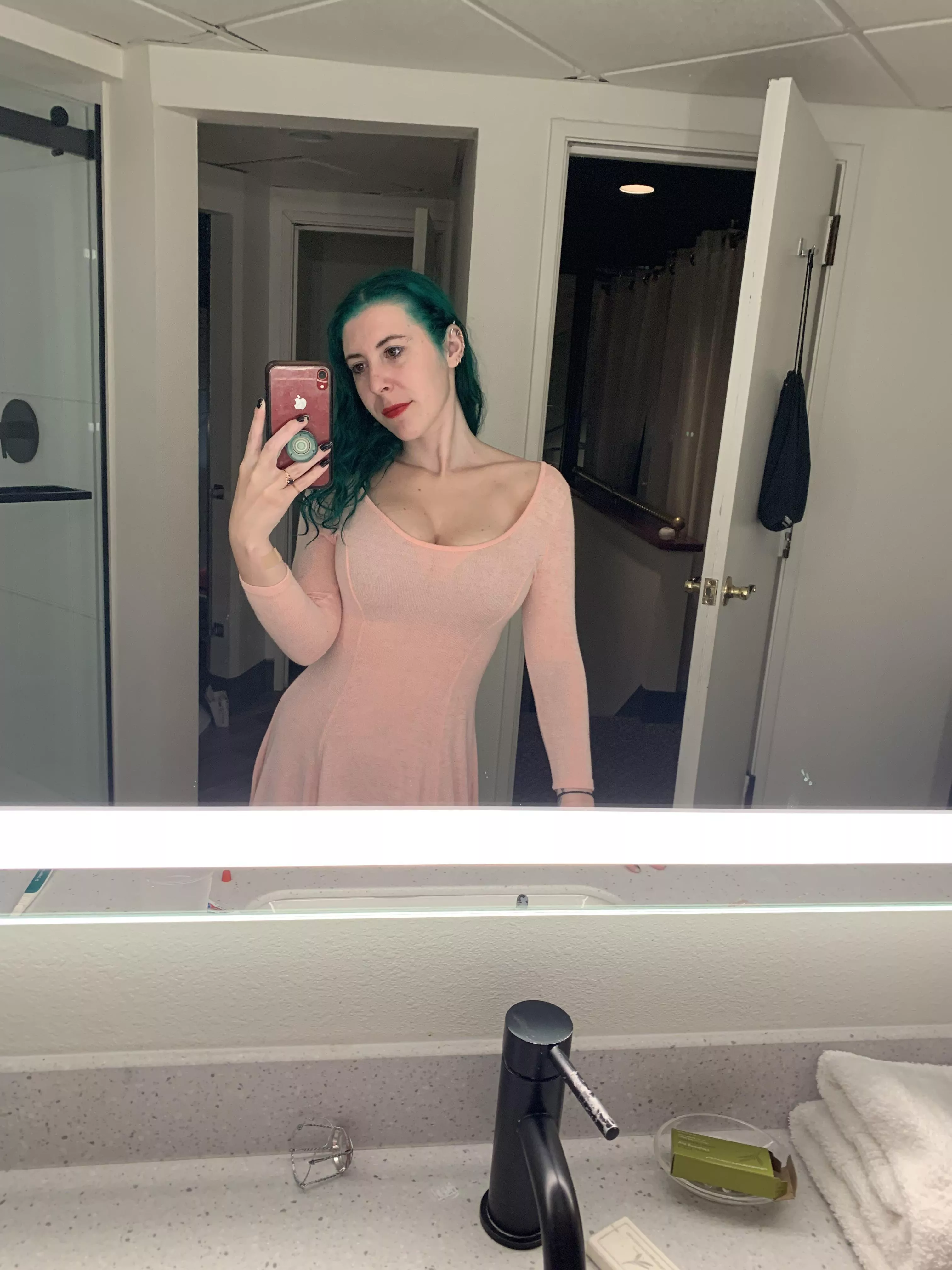 Pink cleavage posted by sirenskiss3