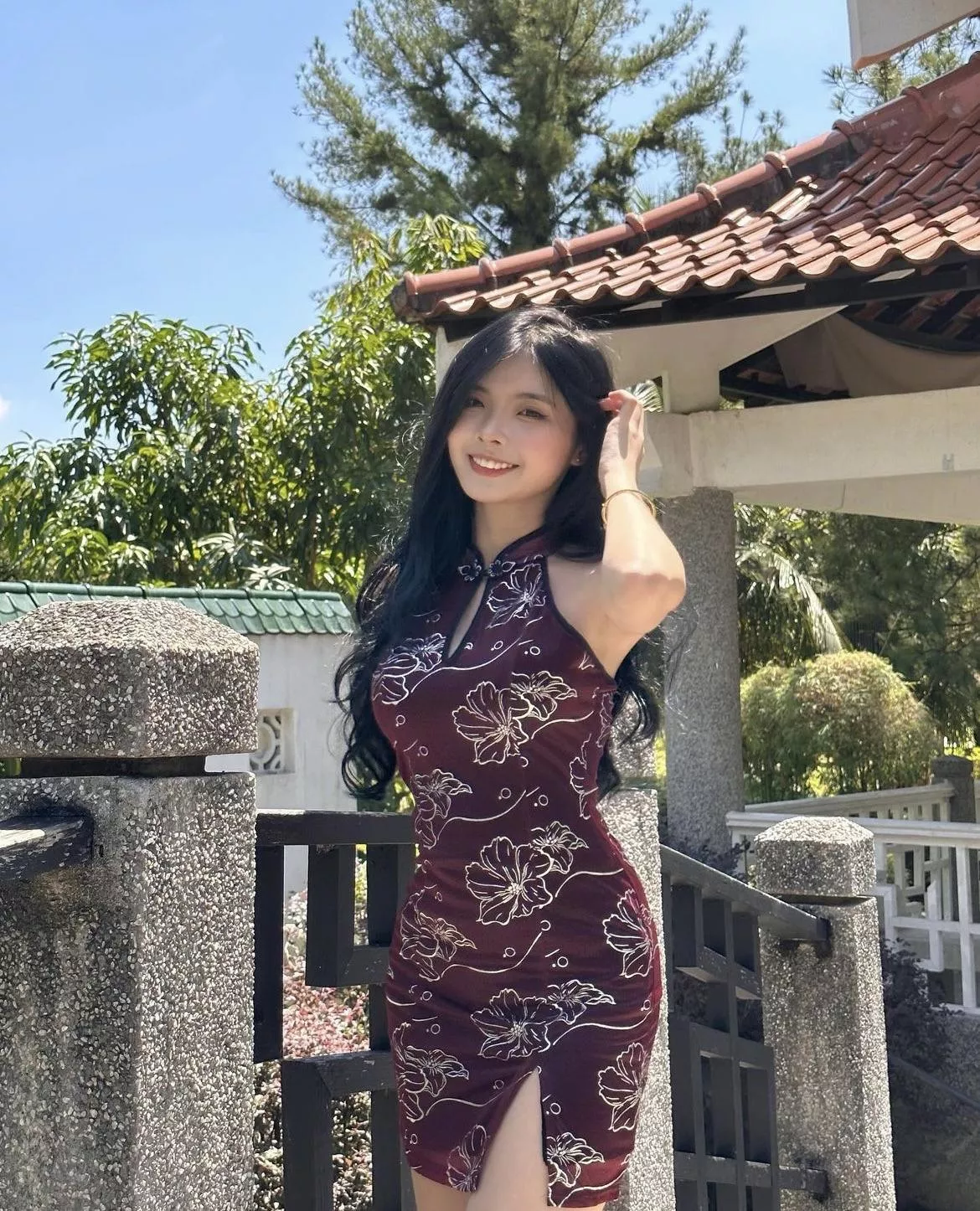 Traditional dress posted by CaptainUndie