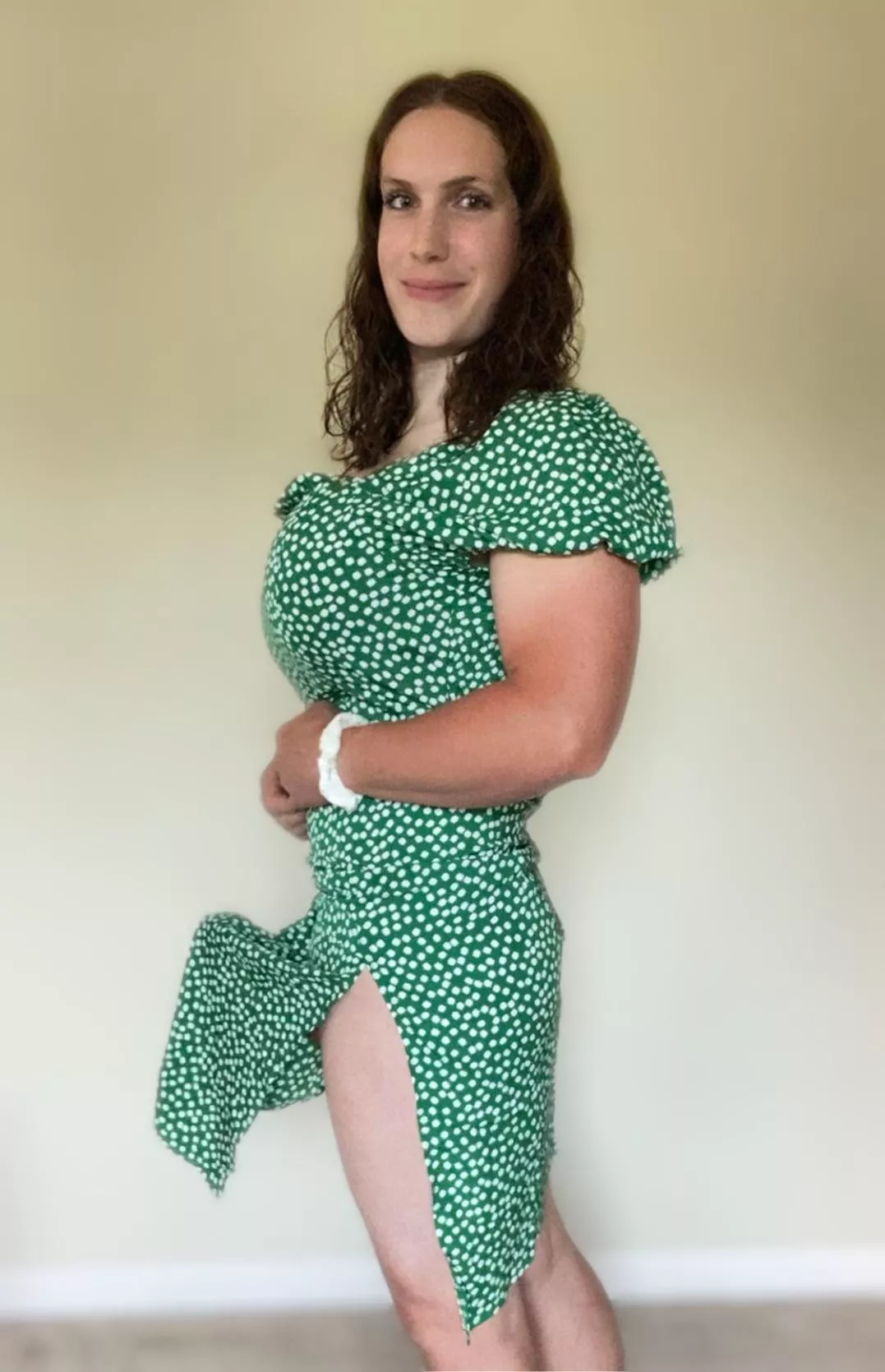 Want to see who’s bigger? Comment and I’ll send you a measuring pic. posted by DiscussionUpstairs36