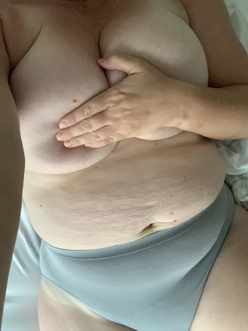 You guys like my granny panties? by MilkyJanessa