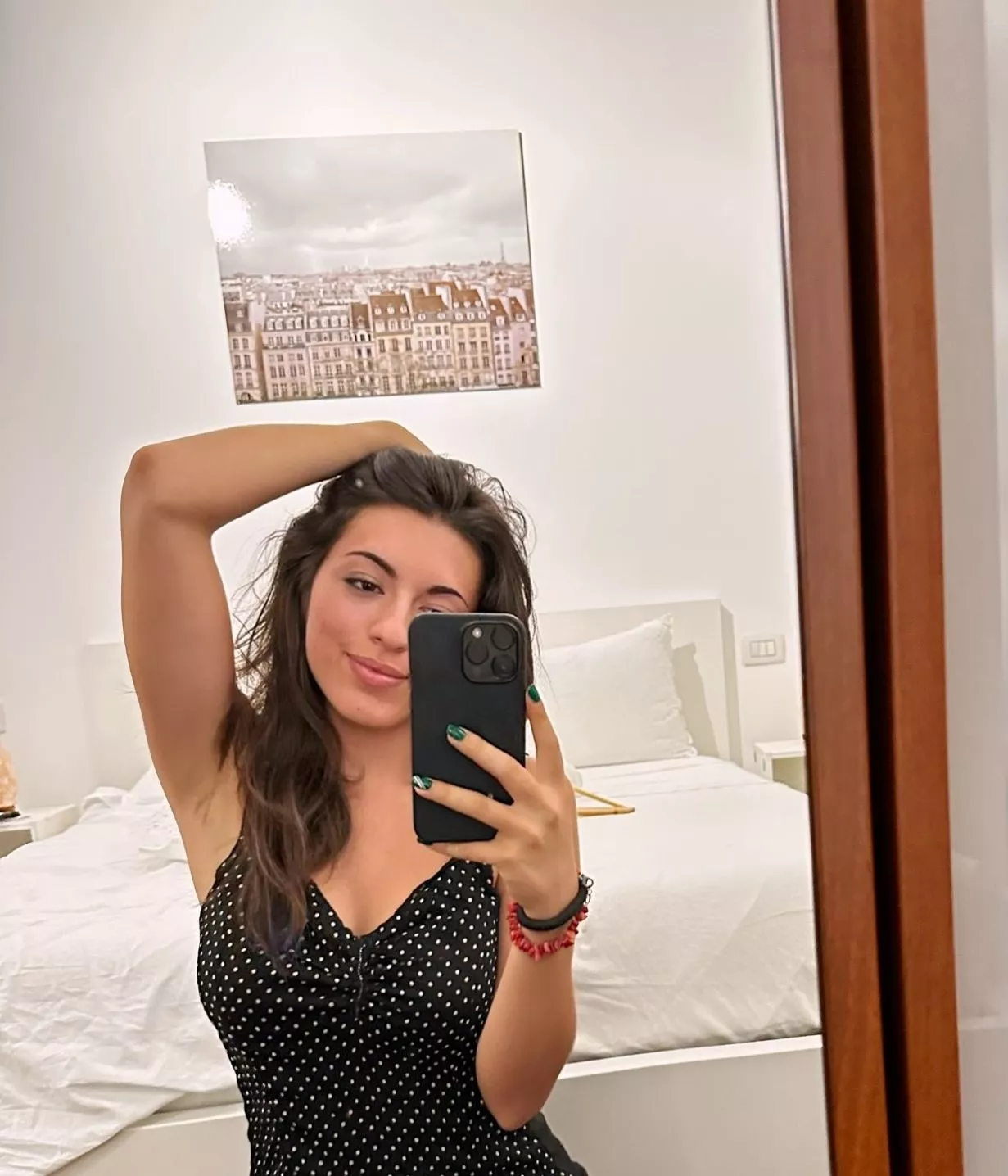 Do you mind coming closer? posted by inyourcaptivity