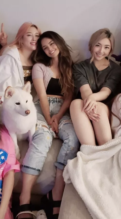 Ex-roomies of screamer House (Celine, Rae, janet) by aSmuttyNation