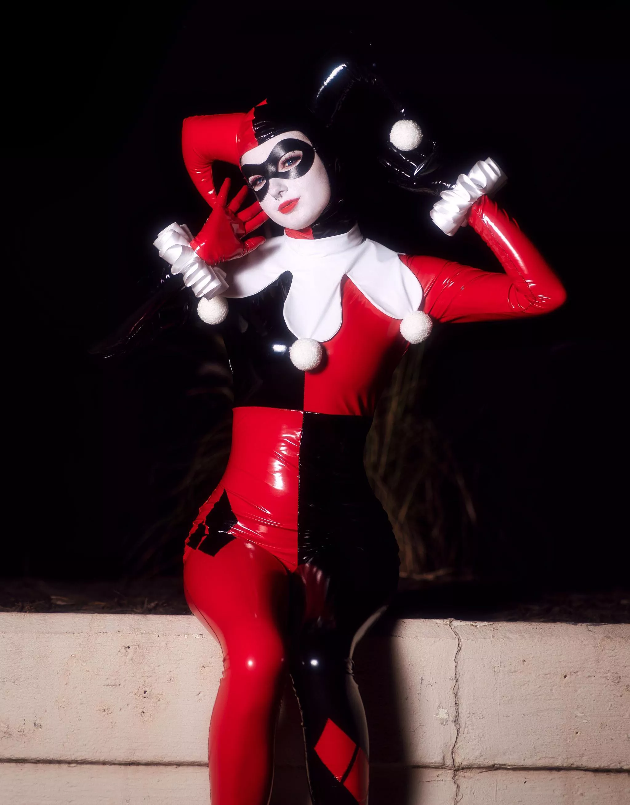 My classic Harley Quinn cosplay from Batman: The Animated Series! posted by cakiee_