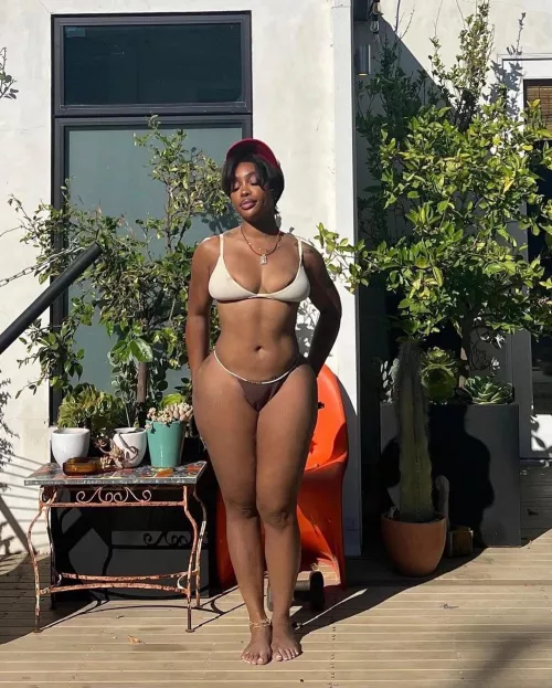 My queen by averandaen