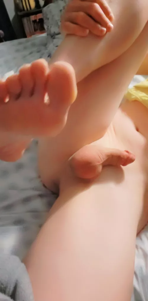 Ok, see, here's my foot. I still don't see why I had to take my undies off for this 😒 by Creamyboy68