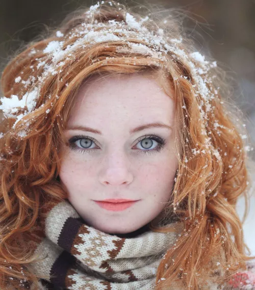 Snowy by AmicableLitchi