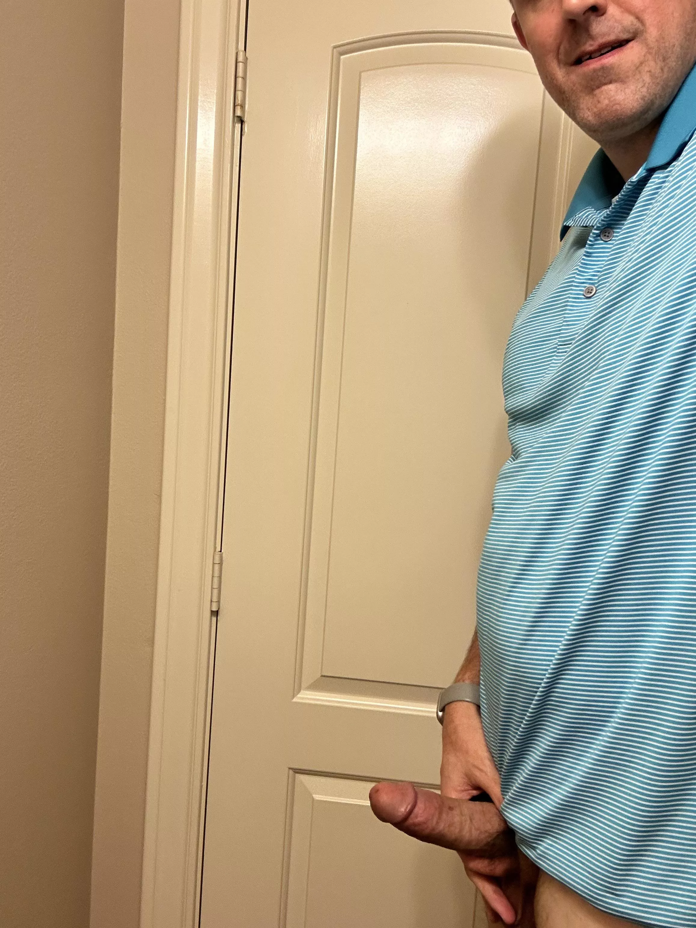 Standing at attention (44) posted by WWWill79