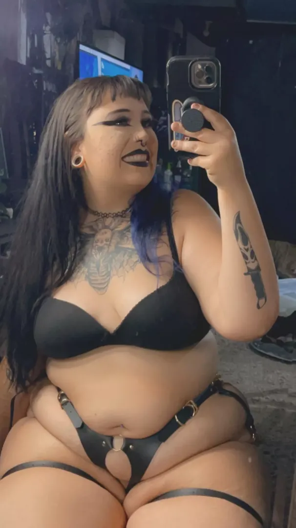 Wanted: someone to cumm deep in my tight goth pussy posted by exoriaafterdark