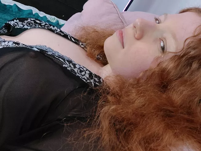 You know what you want to do... 😉 Live now! (@molly_redhead) [chaturbate] posted by MollyRedhead