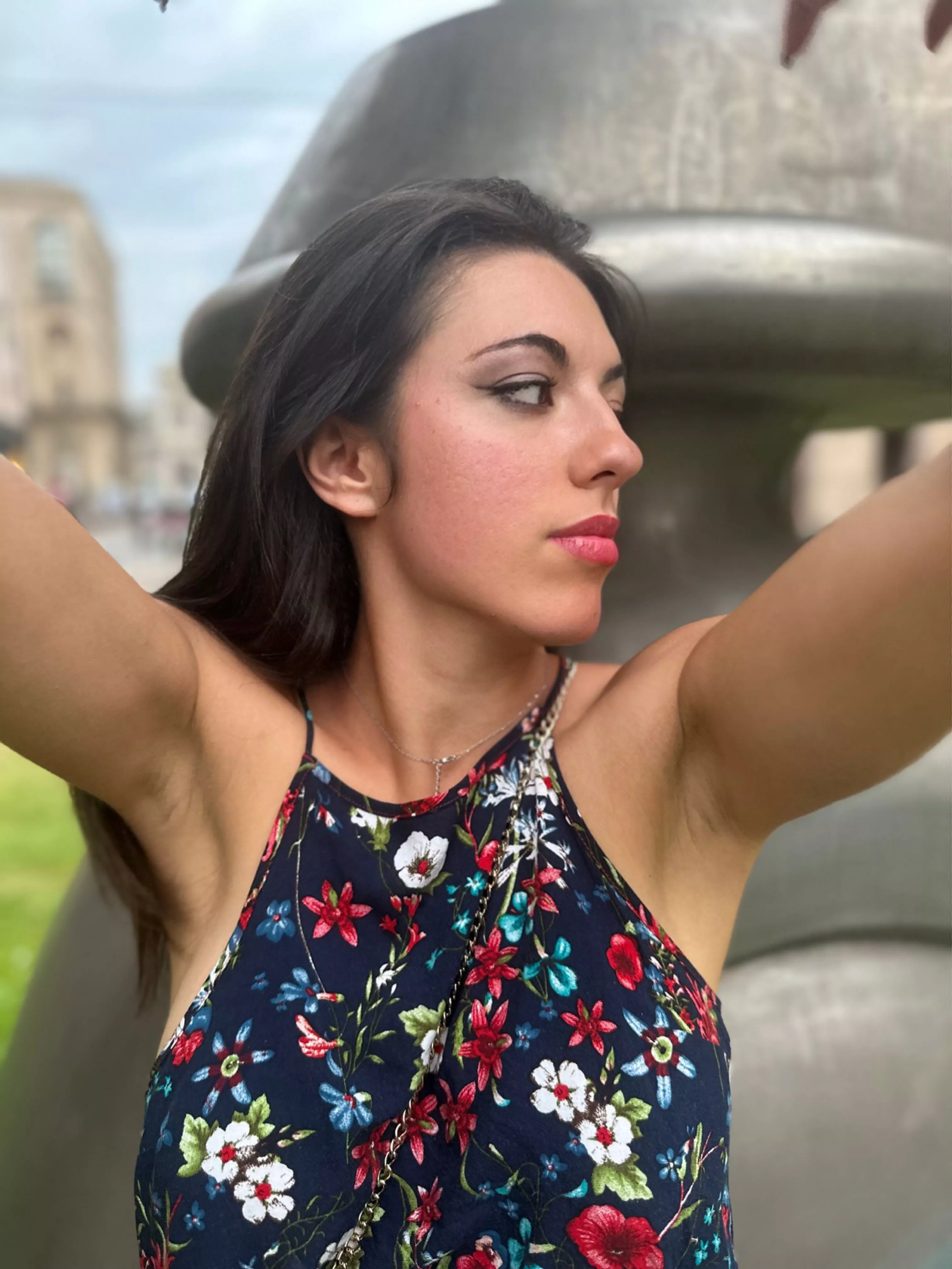 A sweet haven under her arms, come explore it. posted by inyourcaptivity