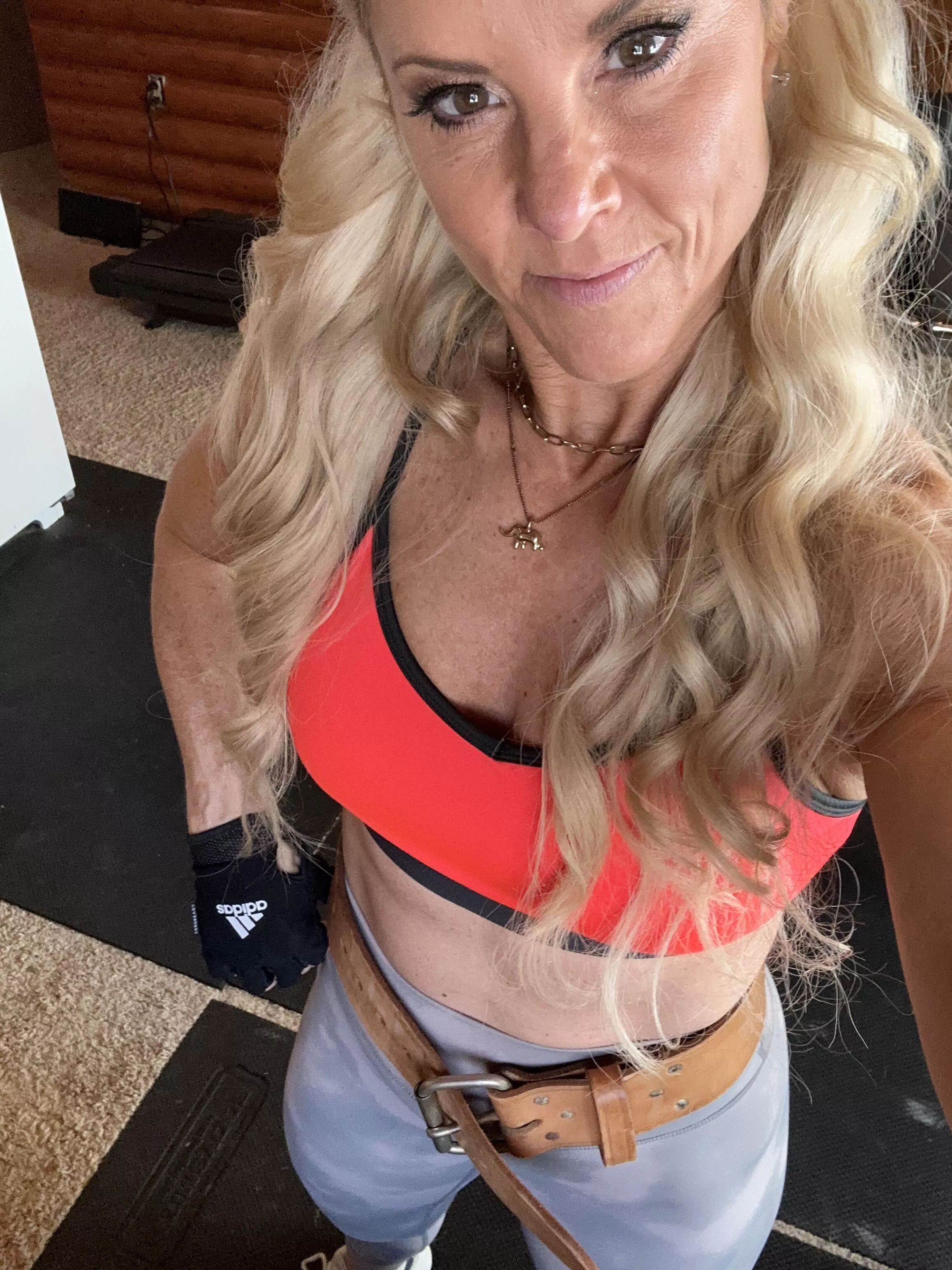 Anna Fine - Evening glow! posted by Annafinefit