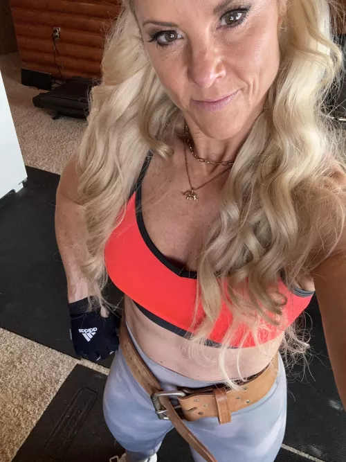 Anna Fine Fit - Let's start this day off right! by Annafinefit