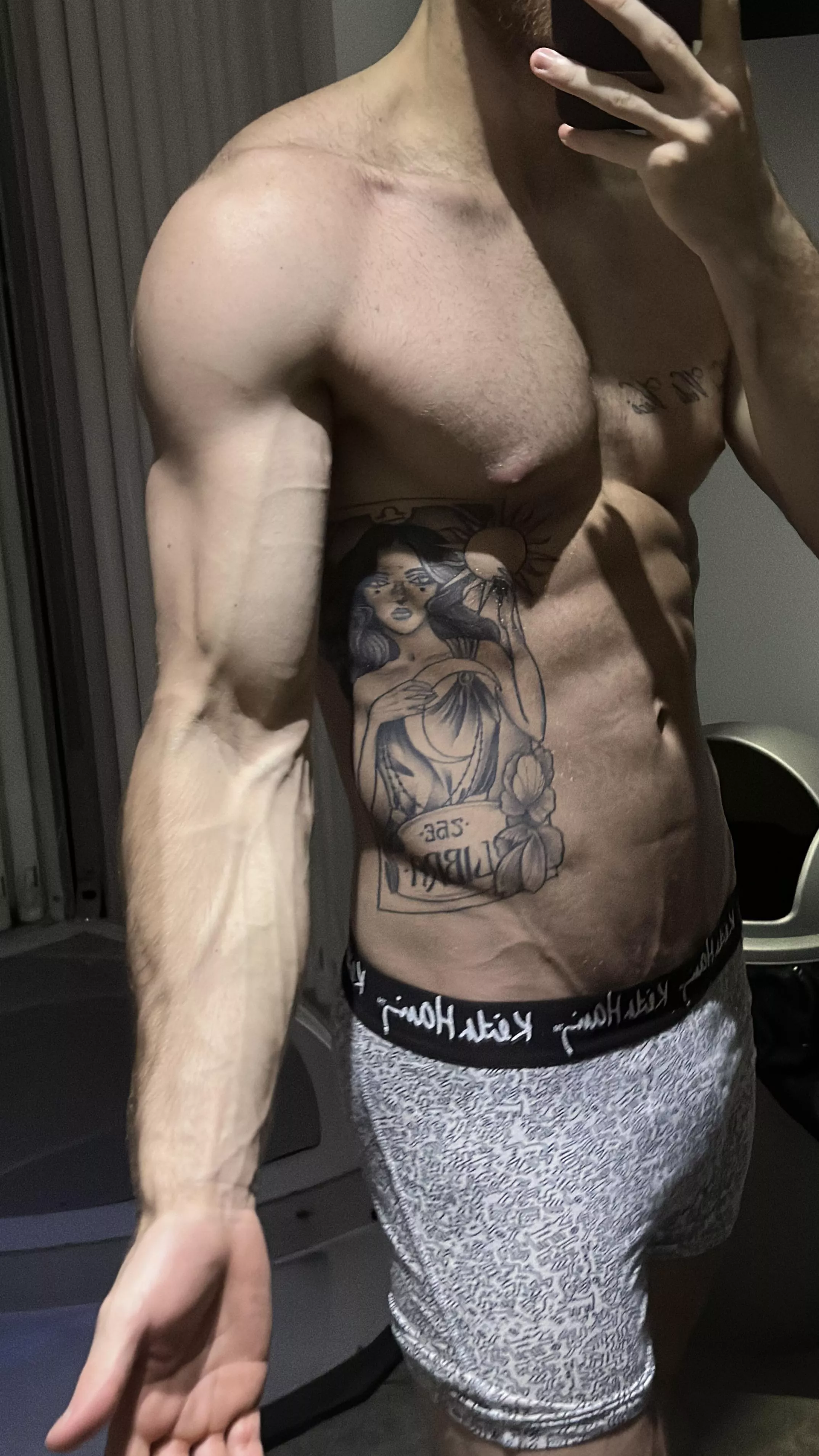 Arms out posted by Fitcookieface