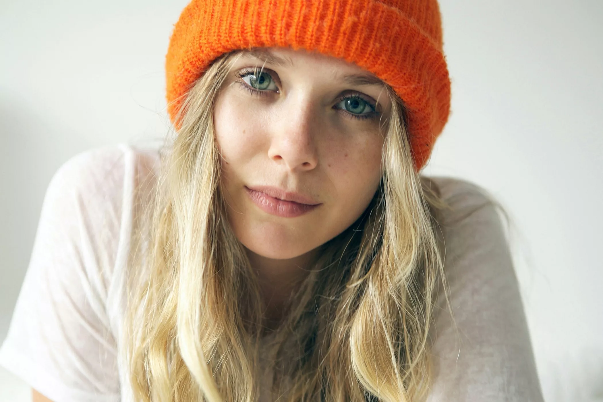 Elizabeth Olsen posted by Roomilykeep64