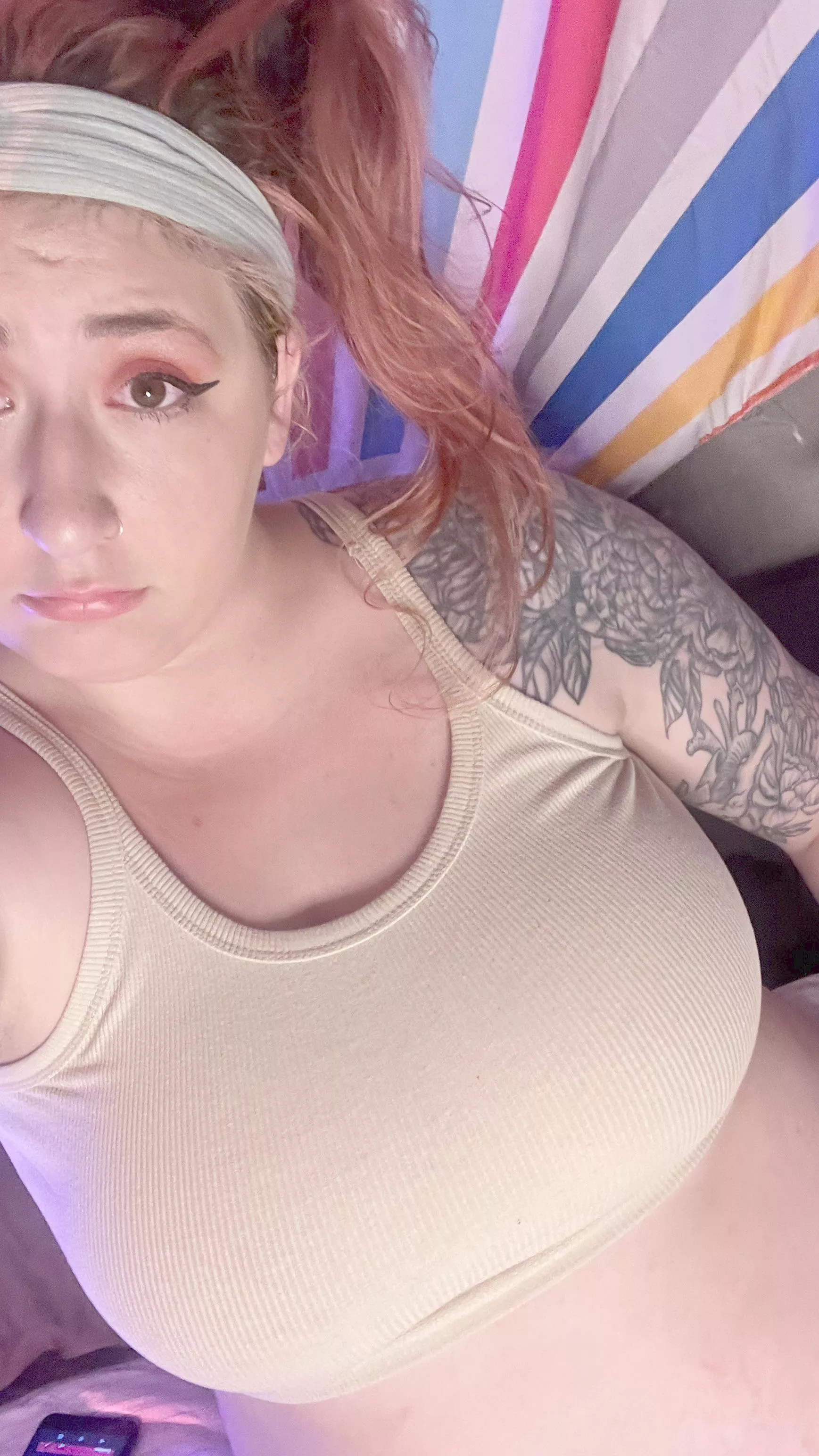 Going live right mf now! posted by natalienaturals