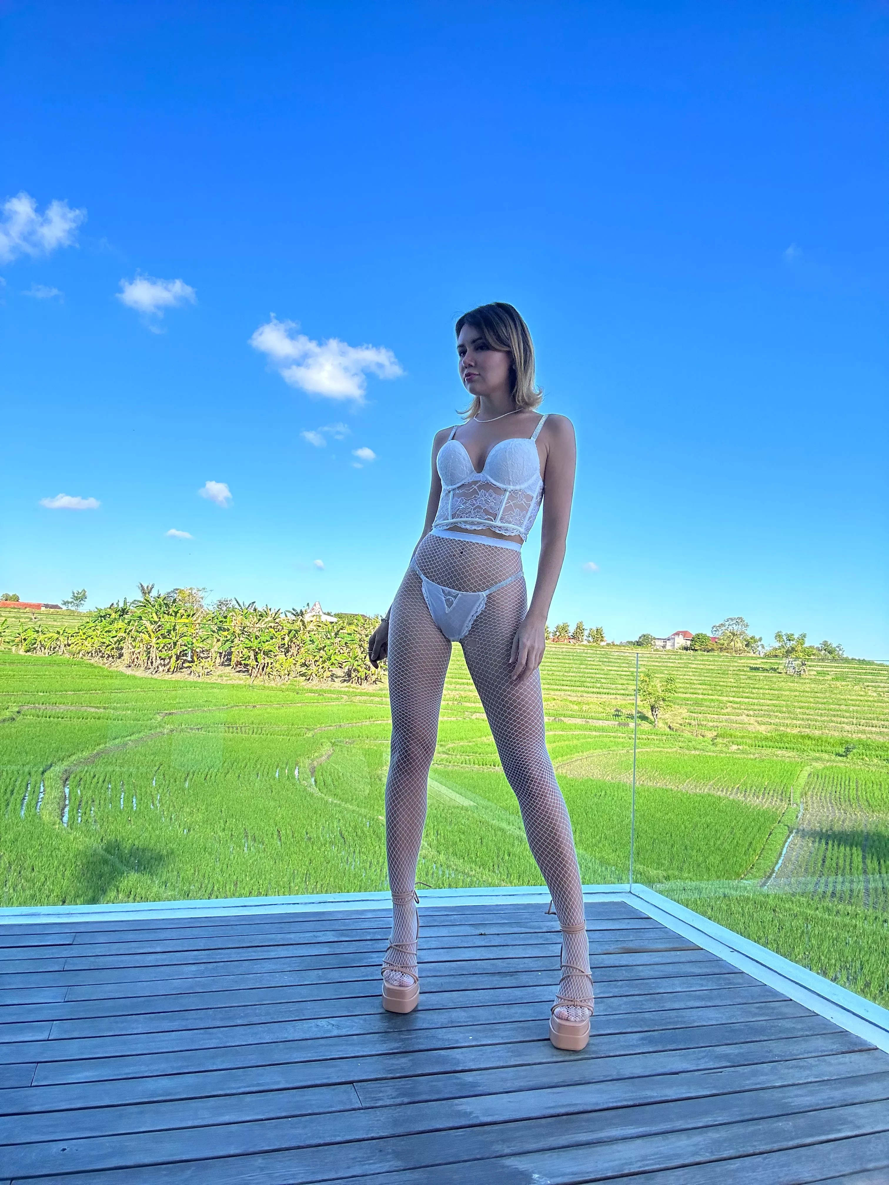 lost her waistline, have you seen it? posted by Accurate-Presence-12