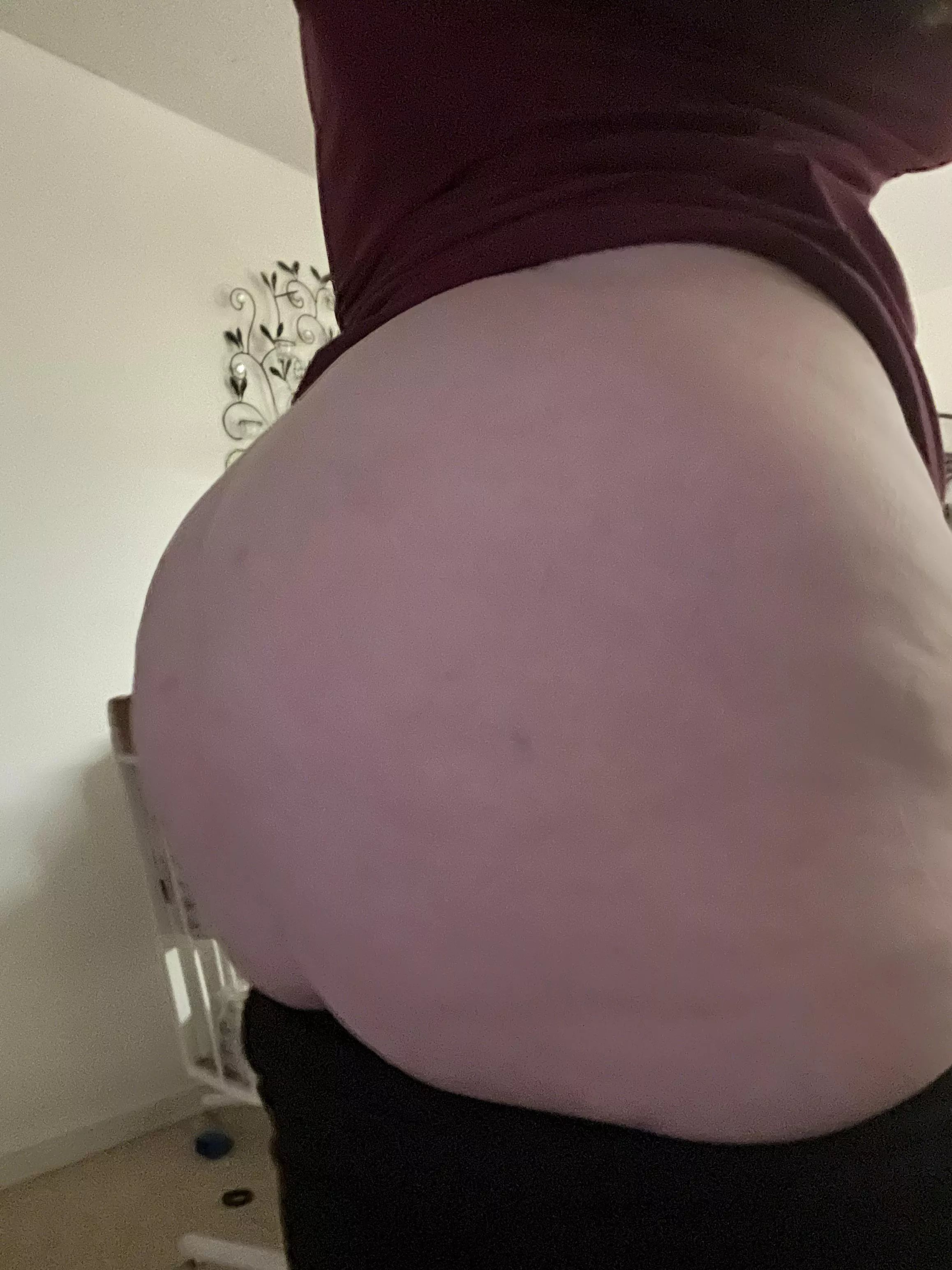 Mommy of two 💋 posted by AllySunArches