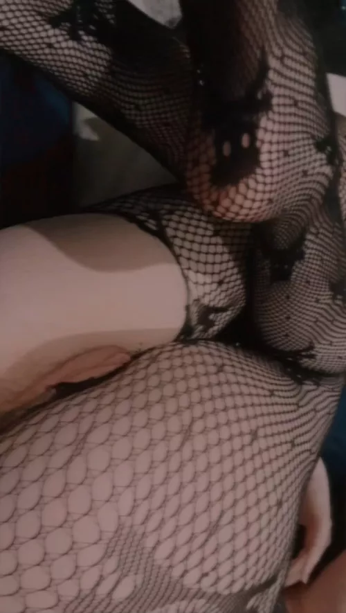 oh no, they're ripped! i hope nobody takes advantage of it 🥴 by theosbitch