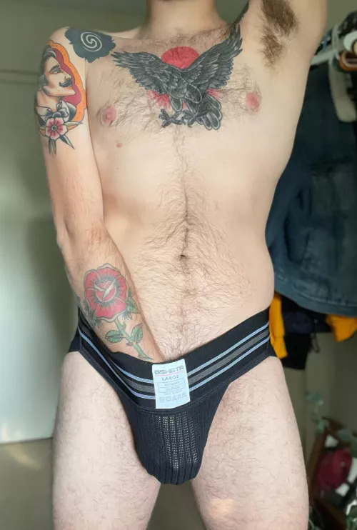 Put your hand in 👋 by Laggren6783