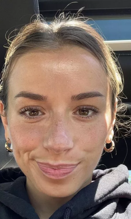 Sadie McKenna by Weakness-Valuable