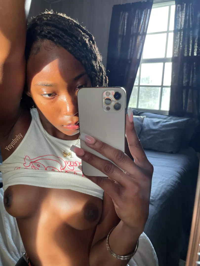 Sexy frexs, smooth skin, Pink lips, & Wet pussy r some of the qualities on a woman posted by yayabvby