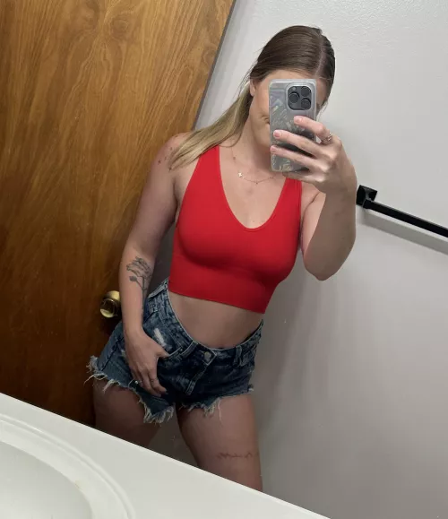 Undress me with your eyes by chloeeelisexoo