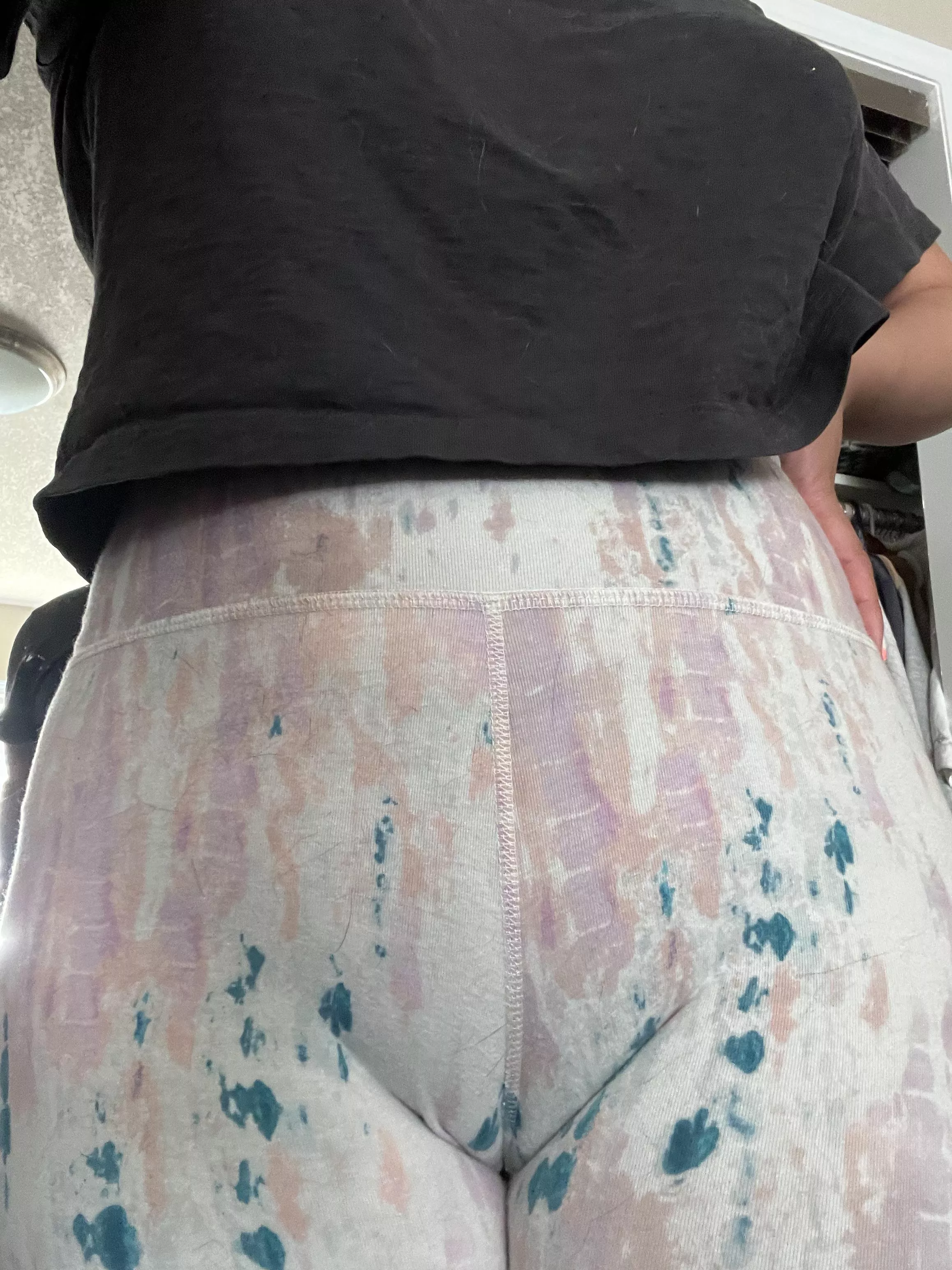 Whisper sweet nothings to me posted by gemmacactus