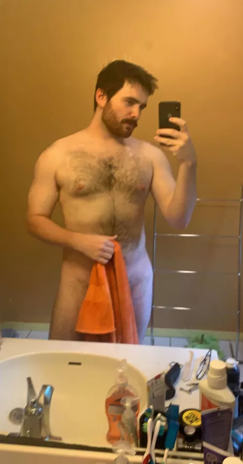 26 bi dad, looking for fem bottoms. snap: mattn432 by yes_it_iz