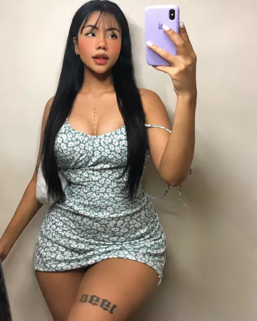 6luuisa casual selfie by Remote-Effective3492