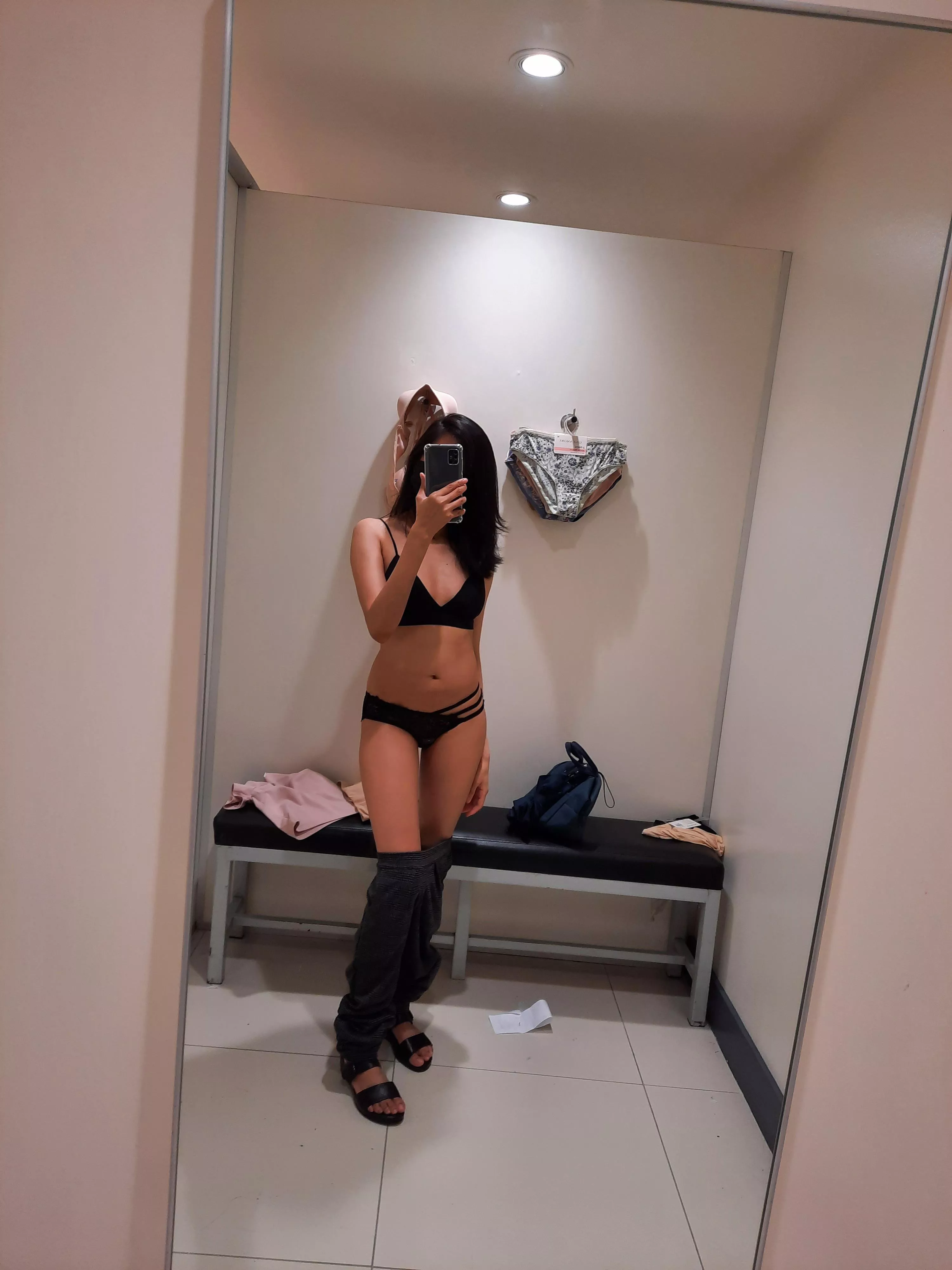 Ang kalat ko (f) posted by toogirlyforhim