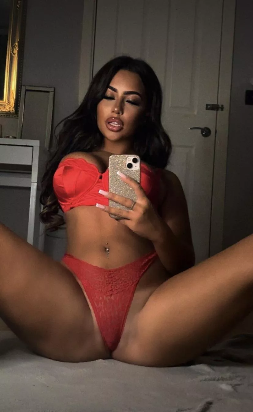 Bella posted by Tall_Location7692