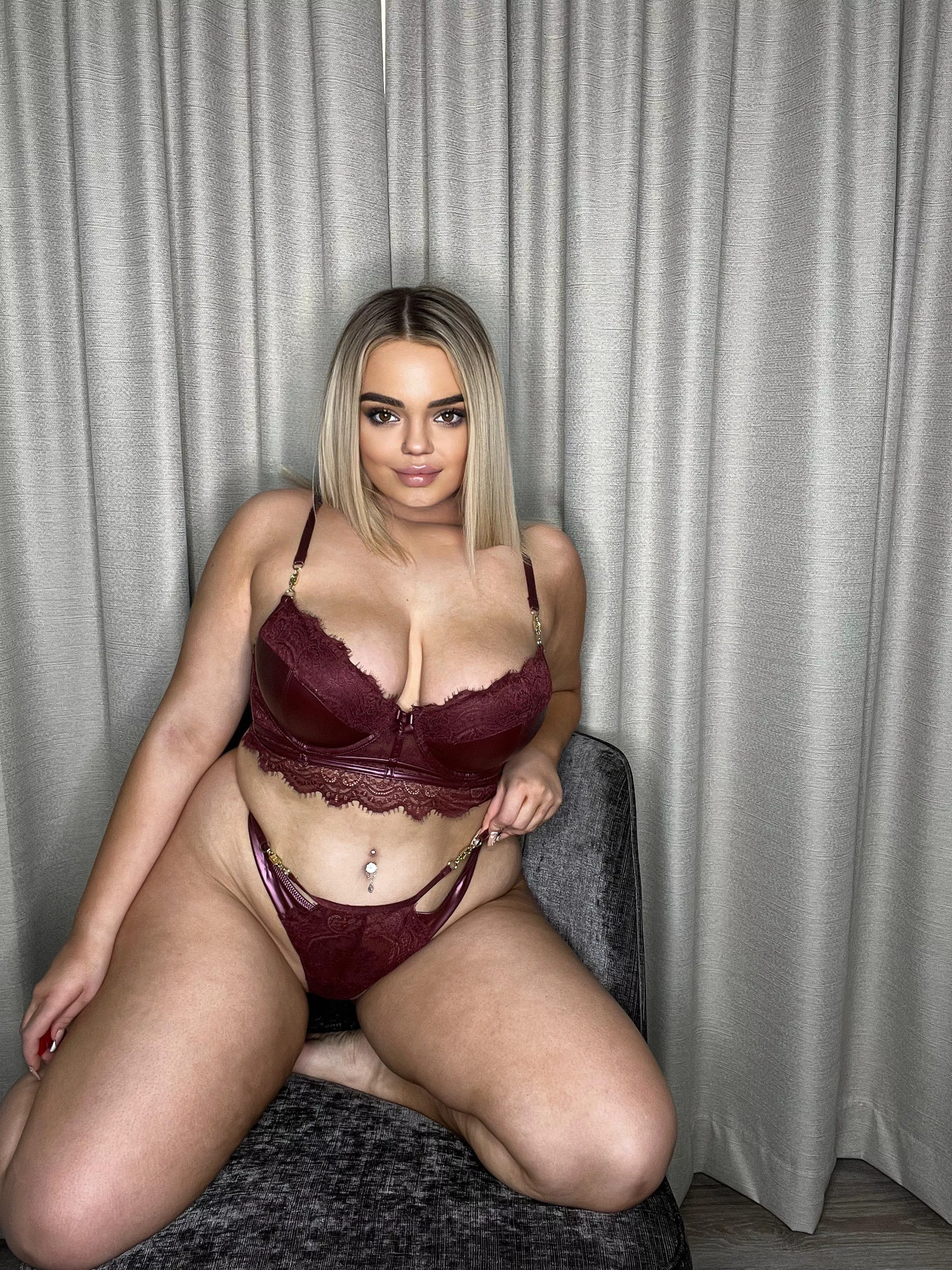 Daydreaming about being called baby girl posted by MableBlairs