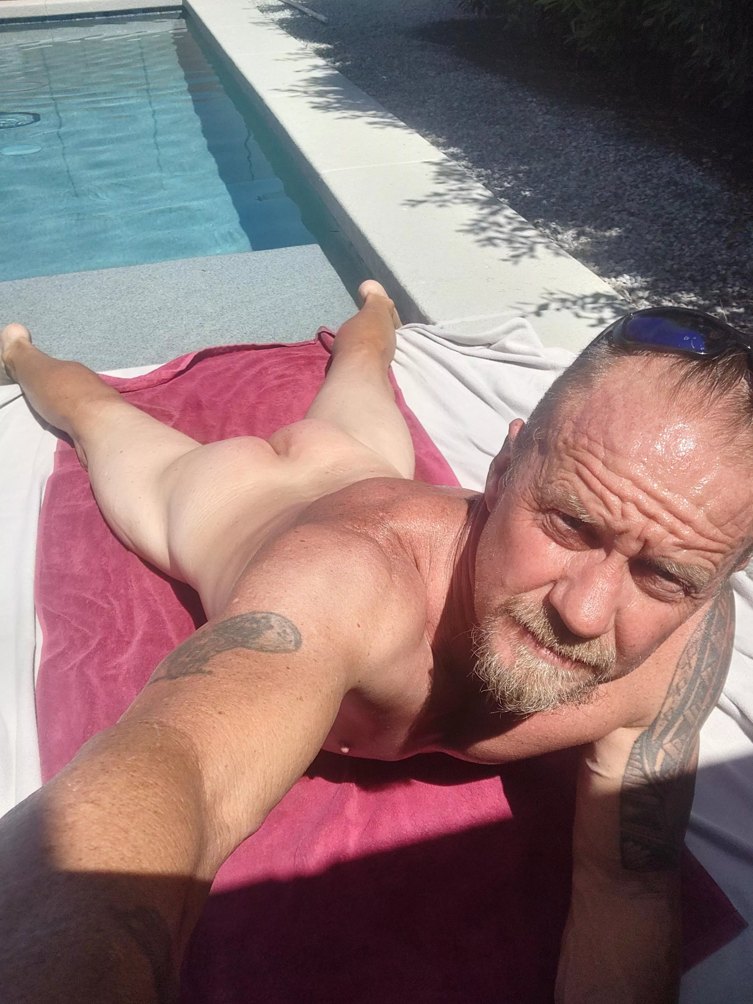 Enjoying Sunday (m) posted by cjaz23