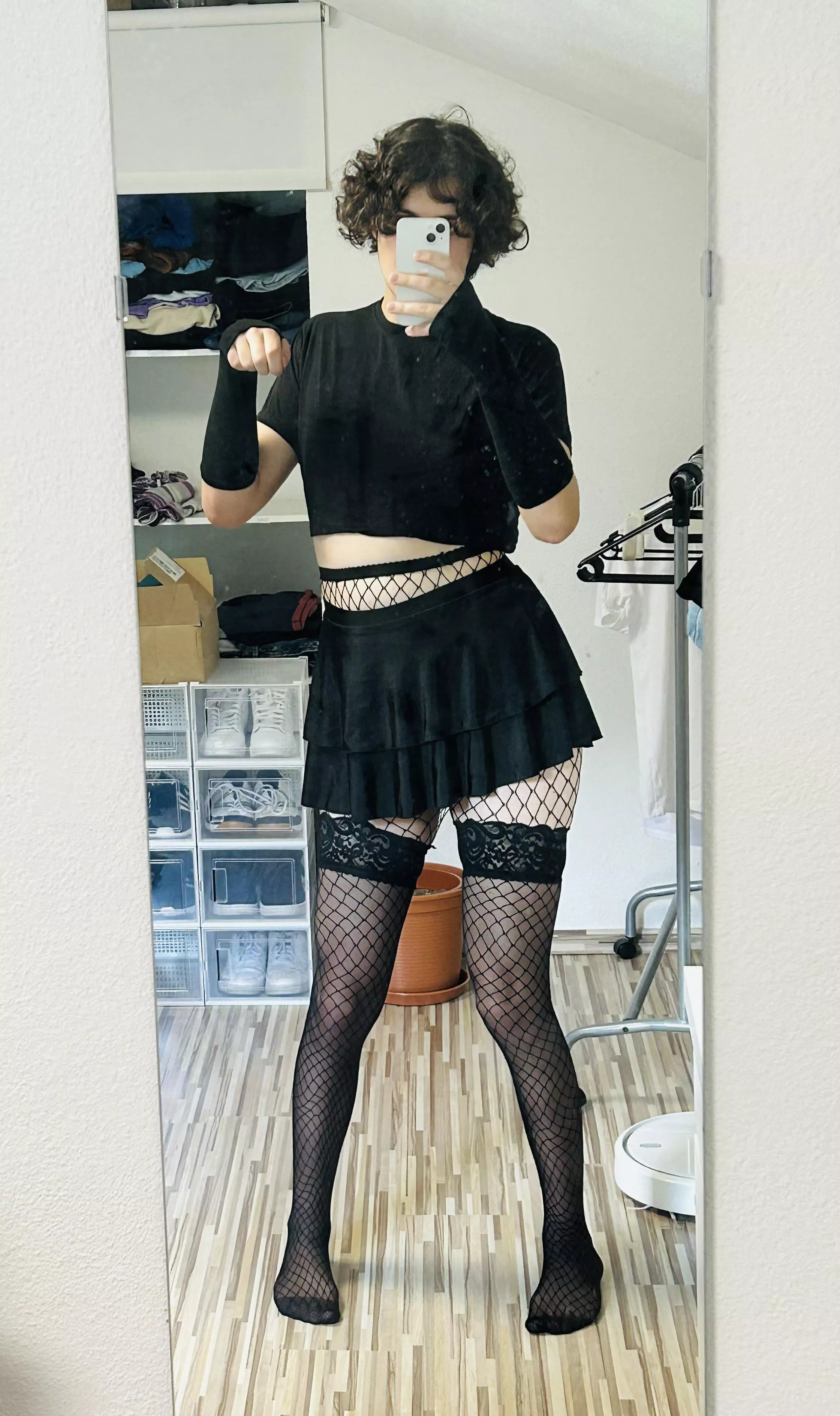 Give me compliments please💕 posted by IFlippedUrMom