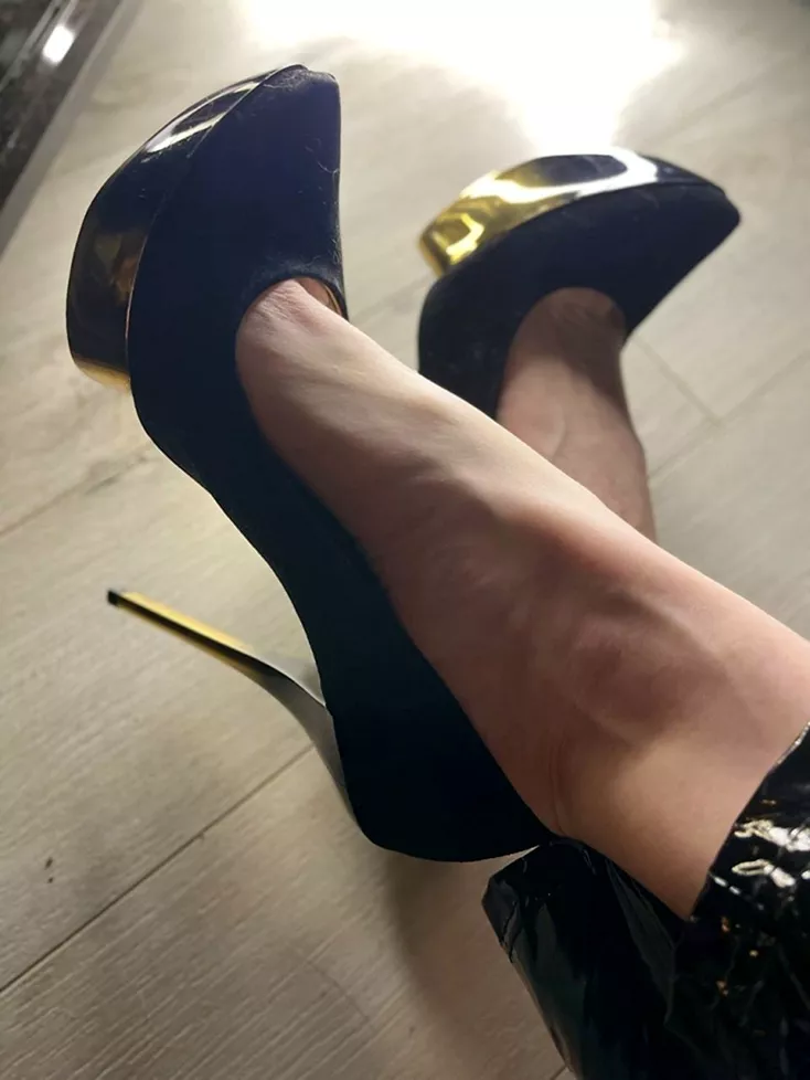 I love high heels posted by BadAssBitchVIP