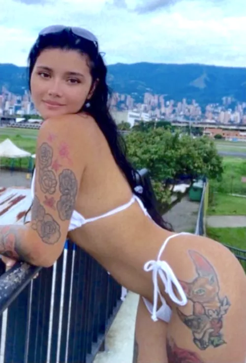 Is there any older men here who love Latinas with thick thighs? 🤔 by SucculentHand