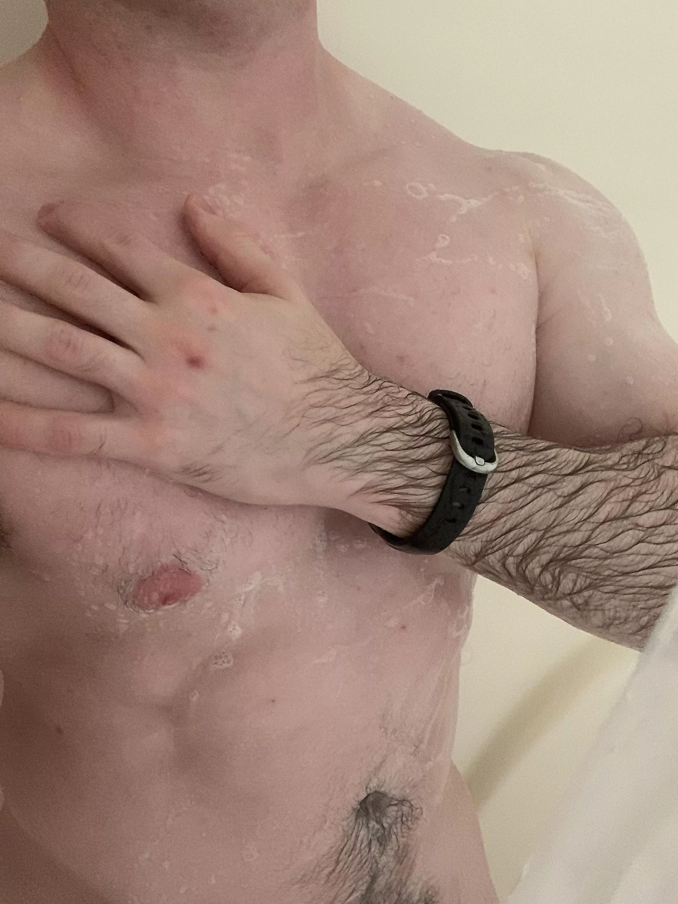 (M)orning showers always help wake my muscles up! ❤️ posted by KuzcosAntidote