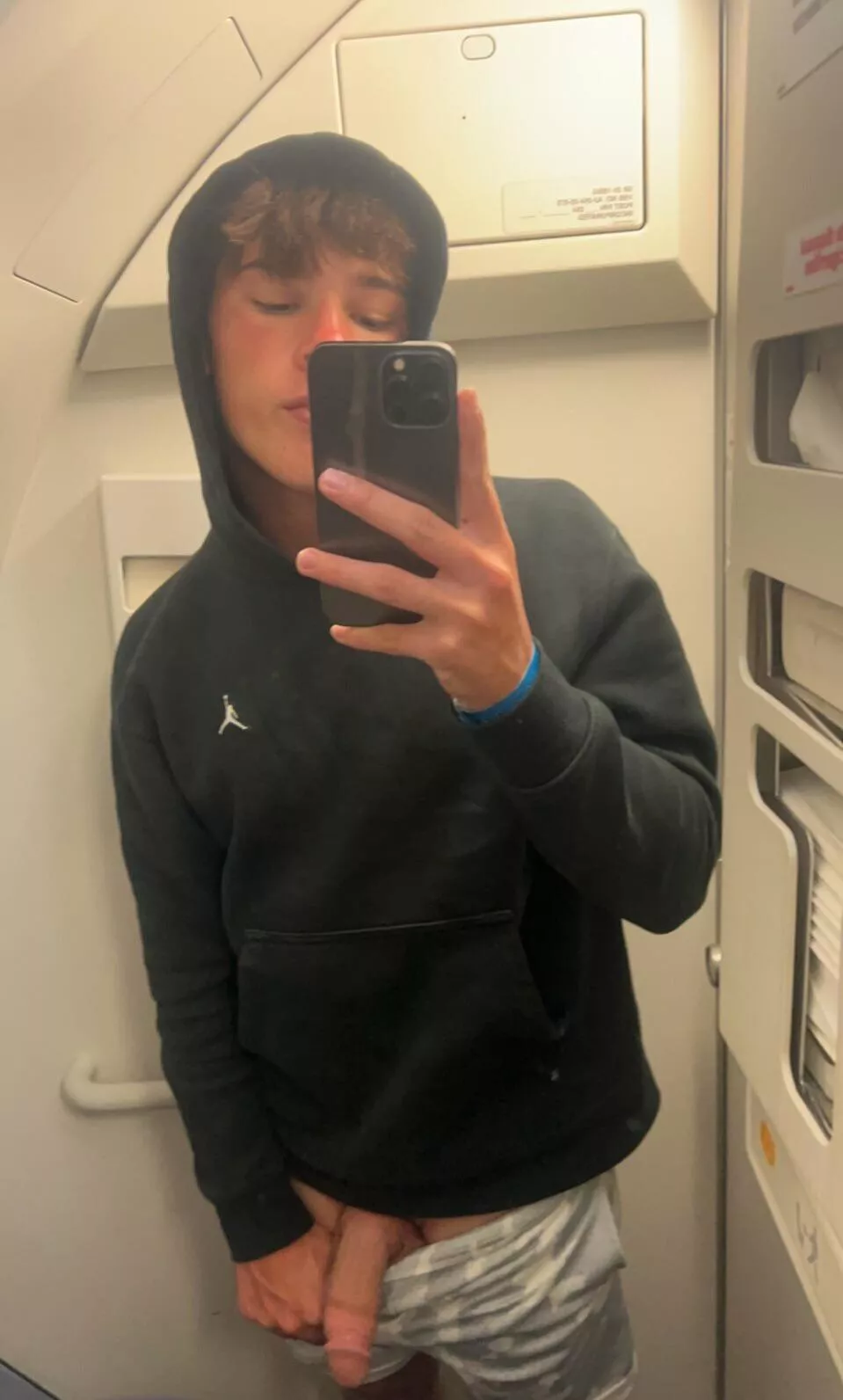 Soft plane cock😈😏 posted by adwopash