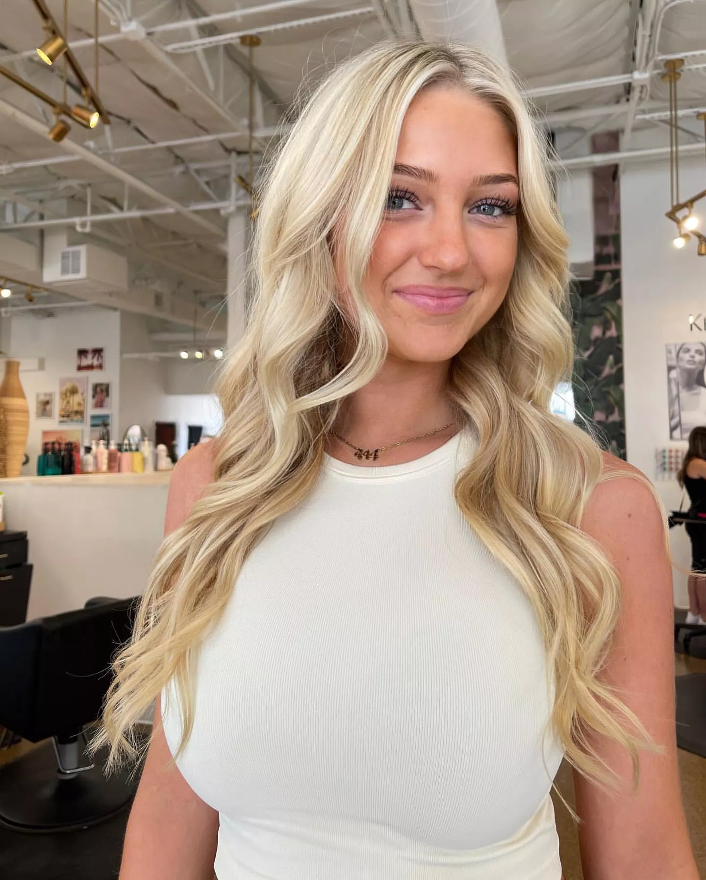 Sydney Chambers posted by HonestRunner