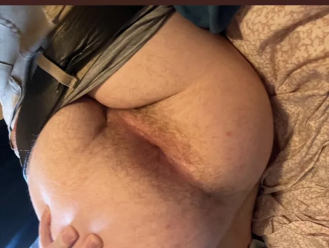 This is the photo that helped me get popular on twitter. Love showing my ass by Funny_Question_2492