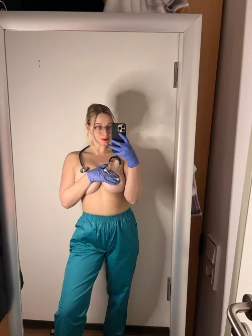 Who says nurses can't have fun? by flirtygirlies