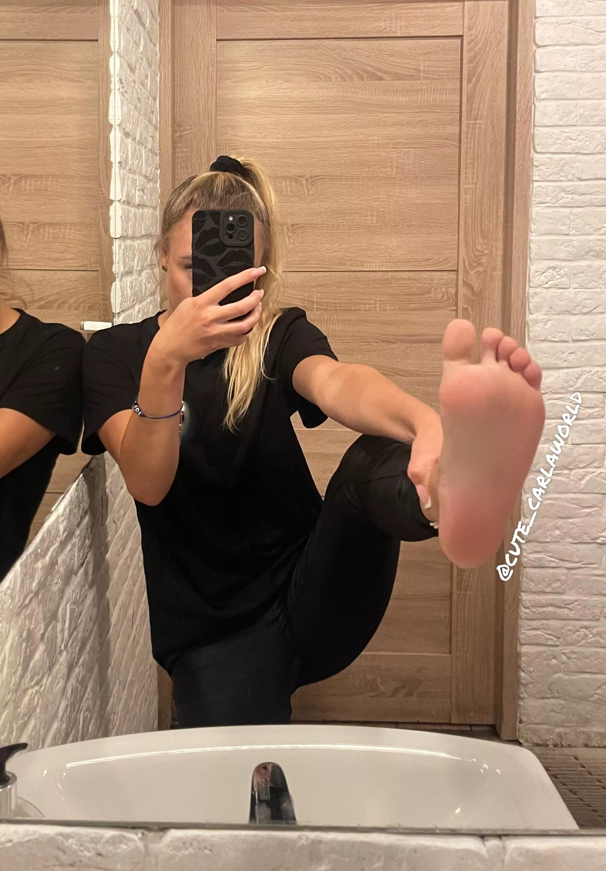 Would you worship my feet during my work break? ☺️ posted by Cute_carlaworld