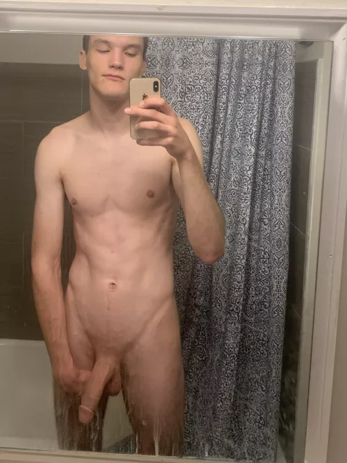 6’7 young and horny by Small-Display-6879