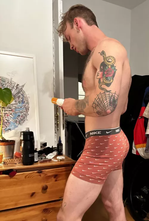 Be honest. Squeezing or slapping? by haael12