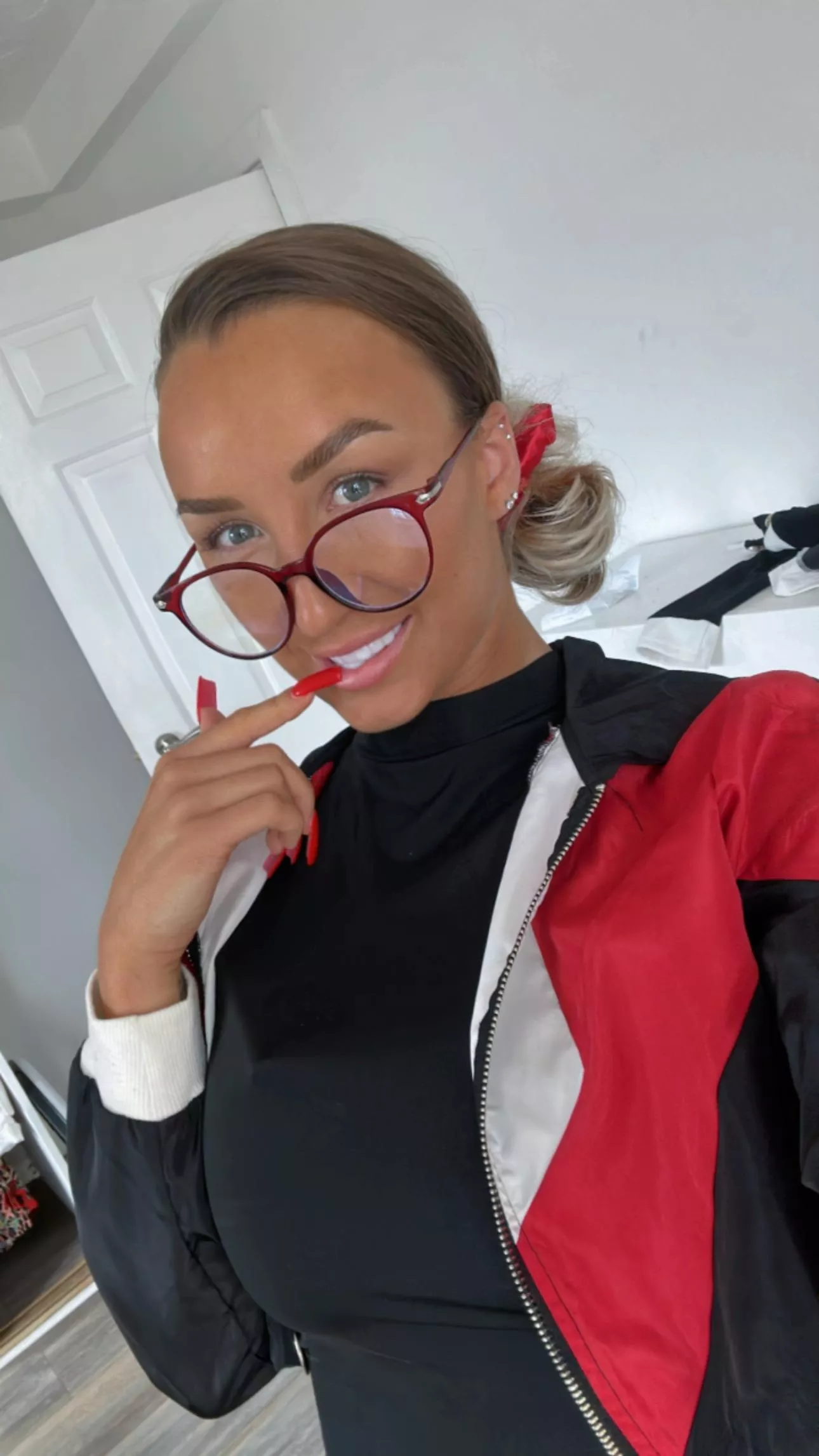 Chav girl from London posted by MathaUpton